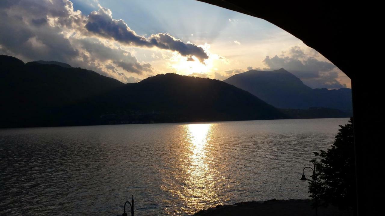 Foresteria Lombarda La Spiaggia Lierna Bagian luar foto